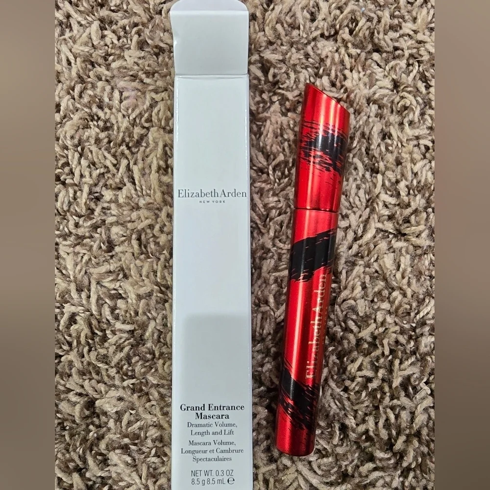 Elizabeth Arden New Grand Entrance Dramatic Volume Length and Lift Mascara Black